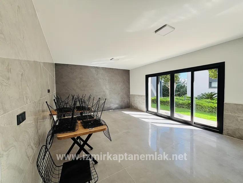2+1 Bedroom Apartment For sale in Necat Hepkon Nbh. Seferihisar - 110 m²