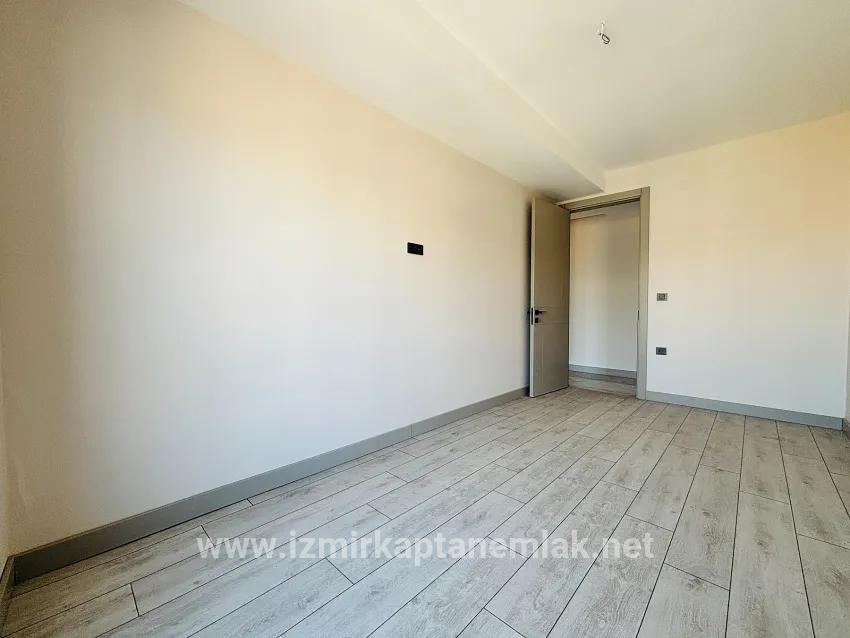 3+1 Bedroom Apartment For sale in Necat Hepkon Nbh. Seferihisar - 160 m²