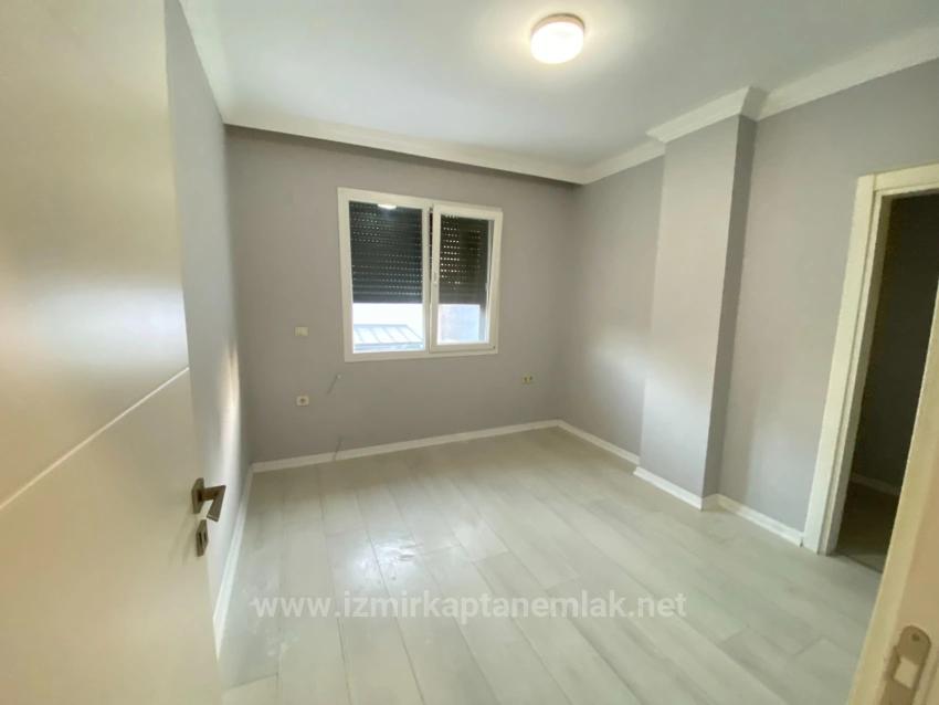 Airy 3+1 Villa With Garden For Sale In Seferihisar Ürkmez