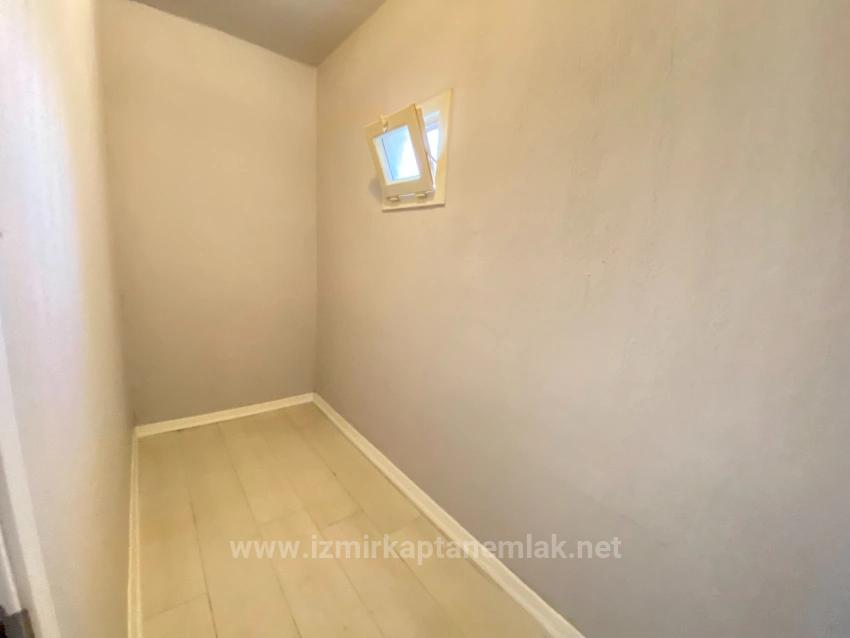 Airy 3+1 Villa With Garden For Sale In Seferihisar Ürkmez