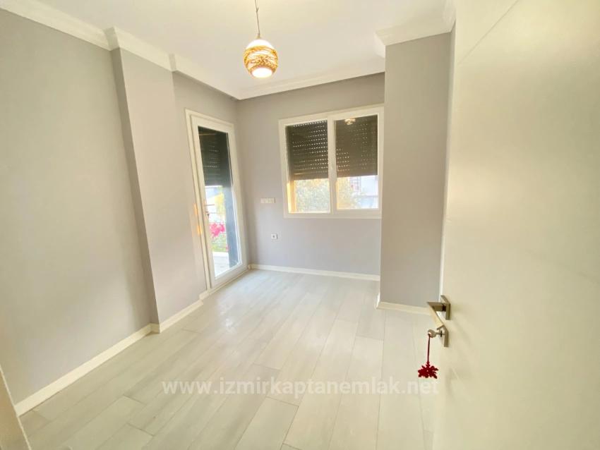 Airy 3+1 Villa With Garden For Sale In Seferihisar Ürkmez