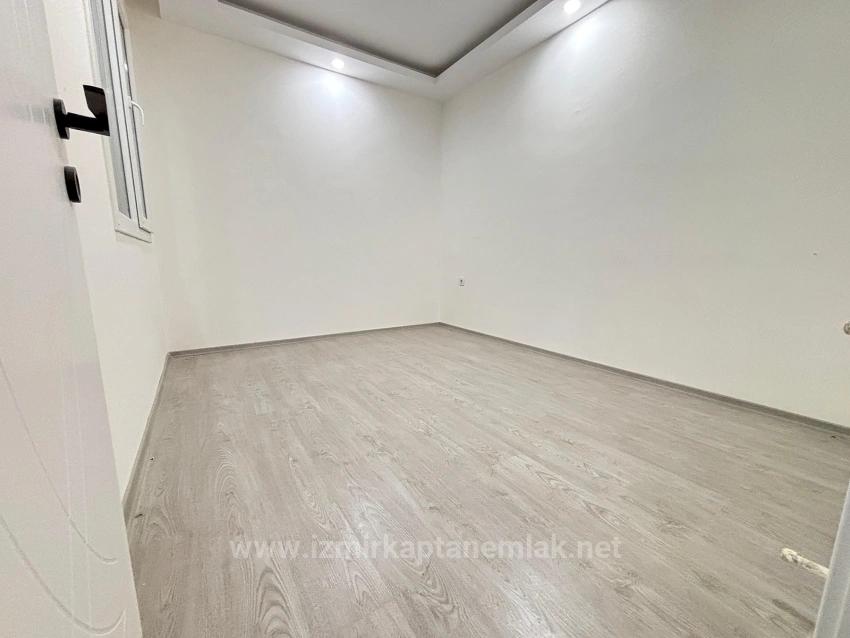 Separate Kitchen 130 M² 3+1 Apartment With Elevator For Sale In Seferihisar Ürkmez