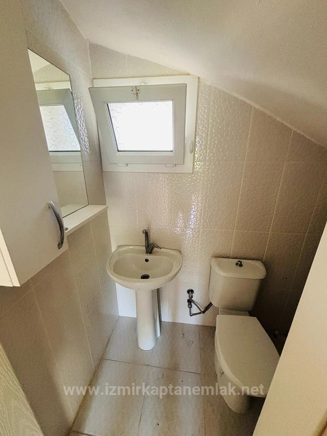 4+1 Triplex With Detached Parking And Garden In Seferihisar Doğanbey