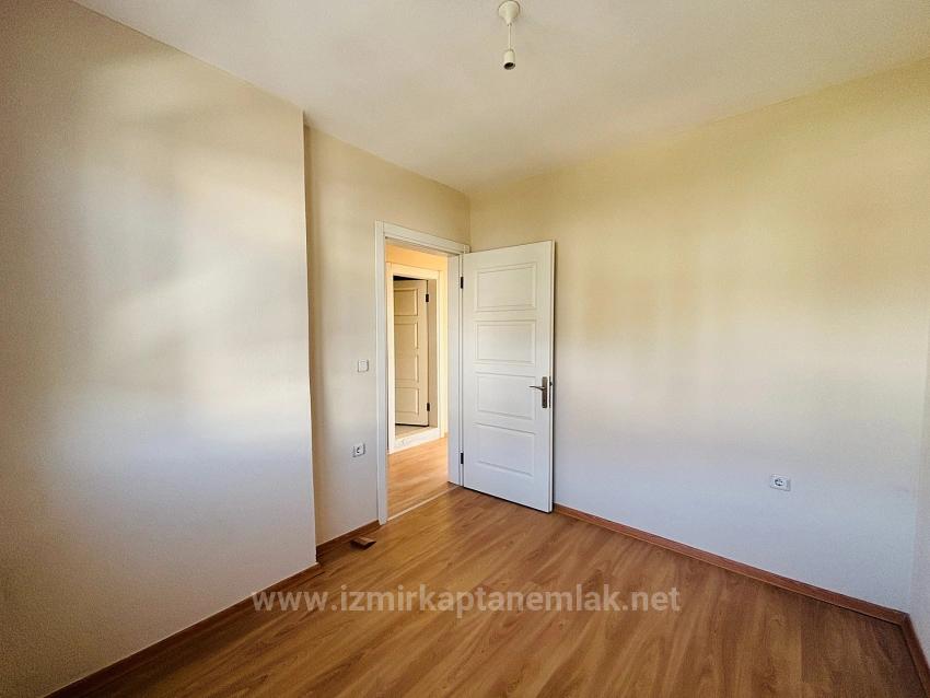 4+1 Triplex With Detached Parking And Garden In Seferihisar Doğanbey