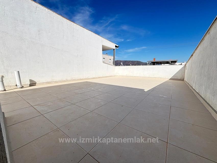 Spacious 3+1 Villa For Sale In Seferihisar Doğanbey Center