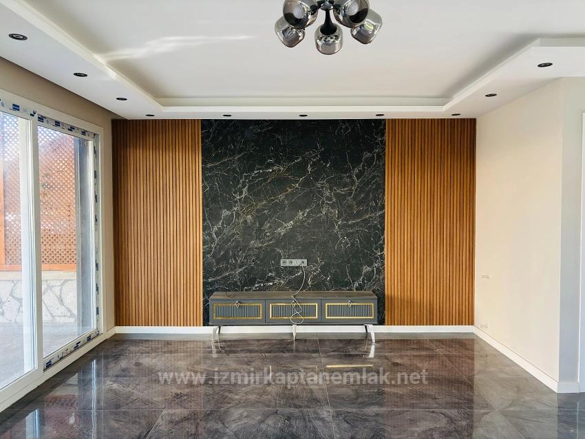 Detached, Spacious 3+1 Villa For Sale In Seferihisar Payamlı Center