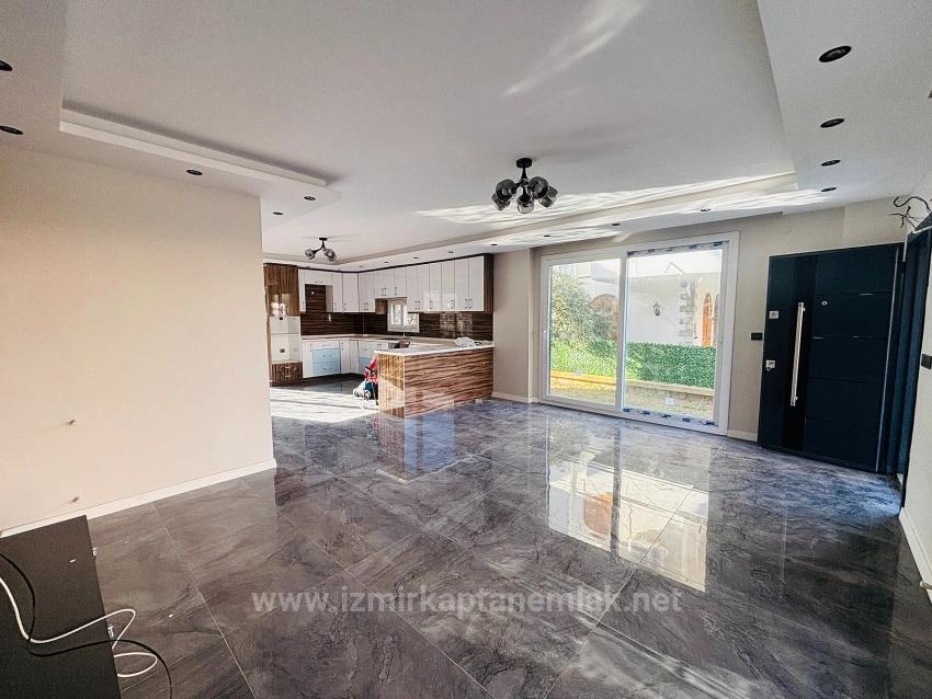 Detached, Spacious 3+1 Villa For Sale In Seferihisar Payamlı Center