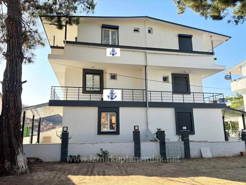 New Construction 2+1 Licensed Villa For Sale With Garden In Seferihisar Payamlı