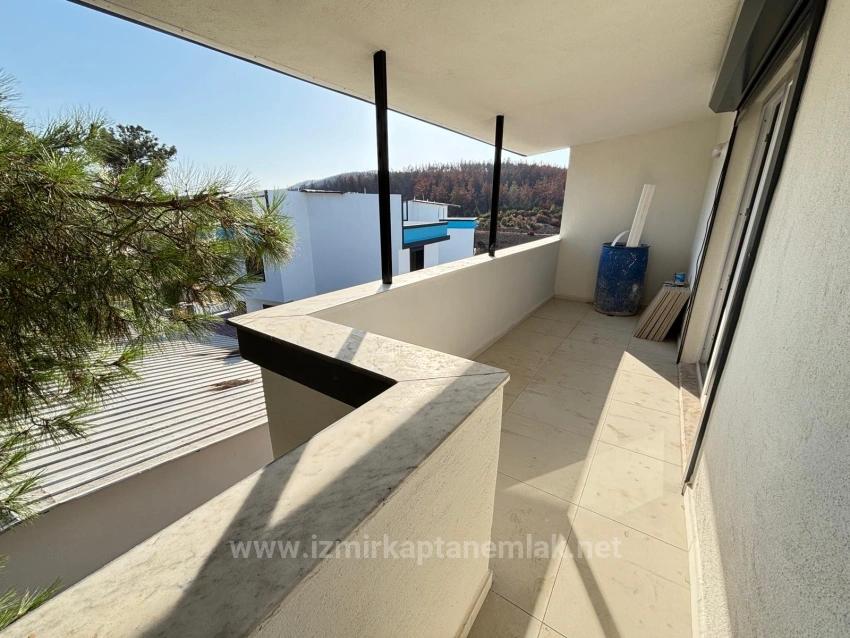 New Construction 2+1 Licensed Villa For Sale With Garden In Seferihisar Payamlı
