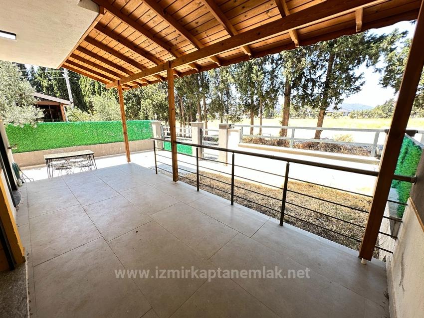 Spacious 3+1 Villa For Sale With A Large Garden In Seferihisar Cumhuriyet Neighborhood