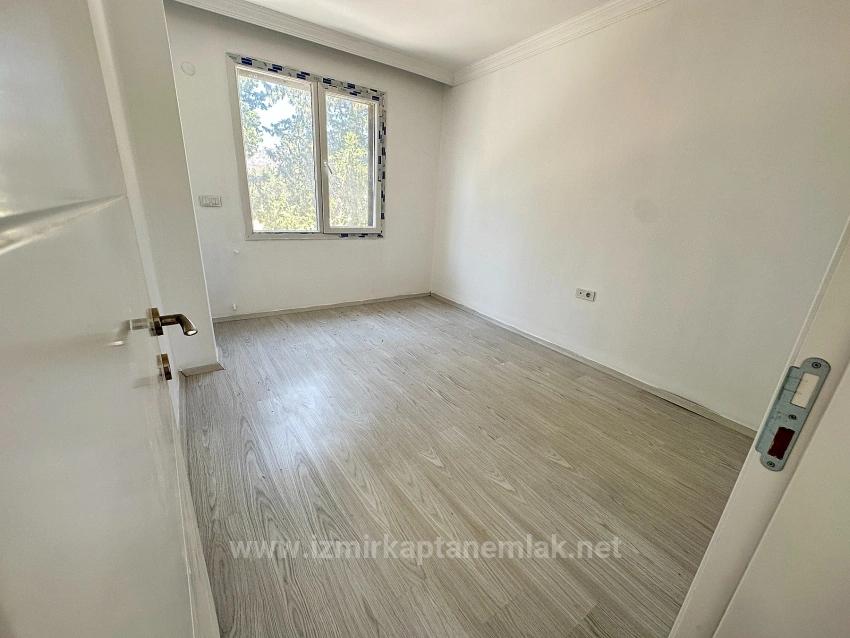 Spacious 3+1 Villa For Sale With A Large Garden In Seferihisar Cumhuriyet Neighborhood