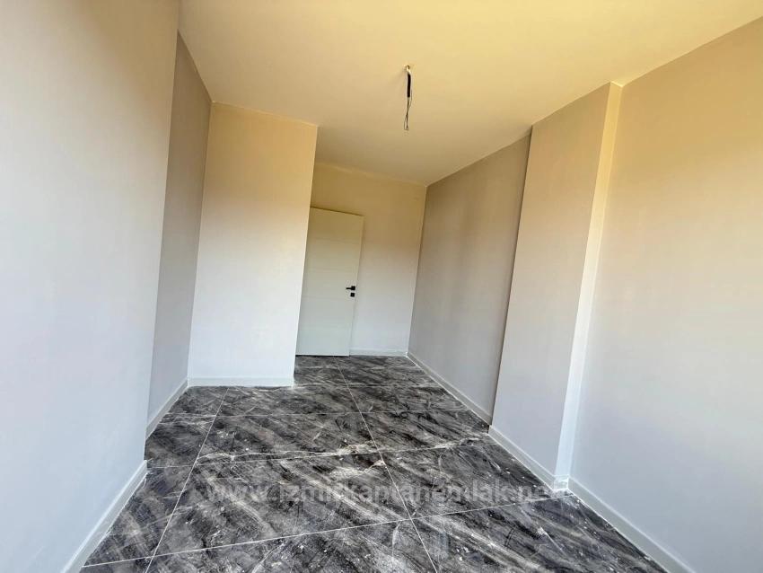 2+1 Villa With Independent Garden For Sale In Seferihisar Doğanbey