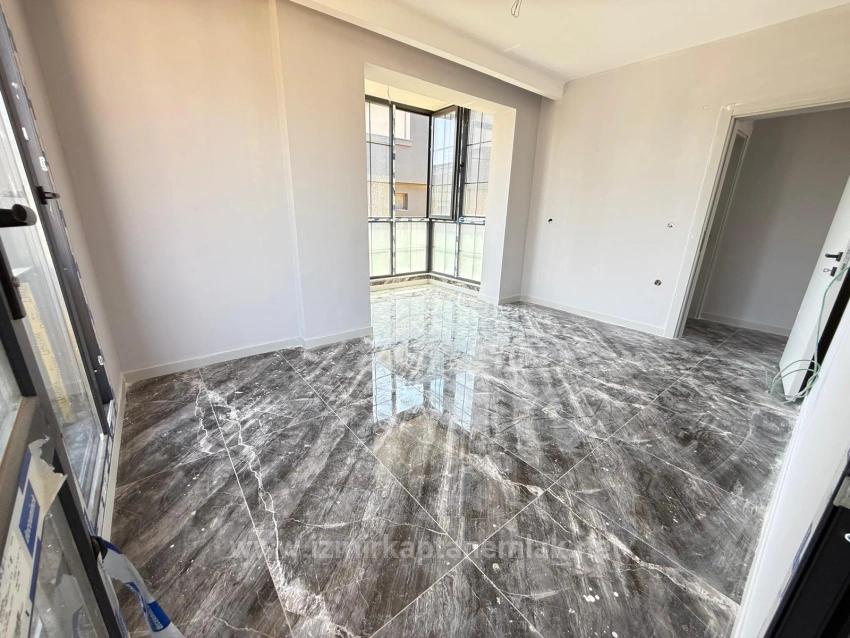 2+1 Villa With Independent Garden For Sale In Seferihisar Doğanbey