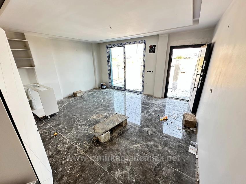 Brand New 2+1 Villa For Sale With Large Garden In Seferihisar Cumhuriyet