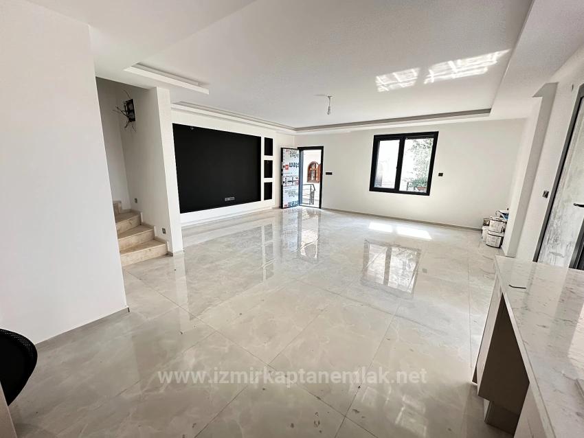 Large Brand New 5+1 Villa For Sale In Seferihisar Doğanbey Center