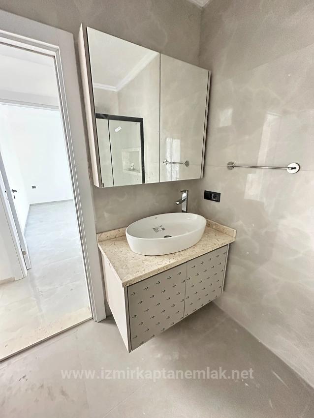 Large Brand New 5+1 Villa For Sale In Seferihisar Doğanbey Center