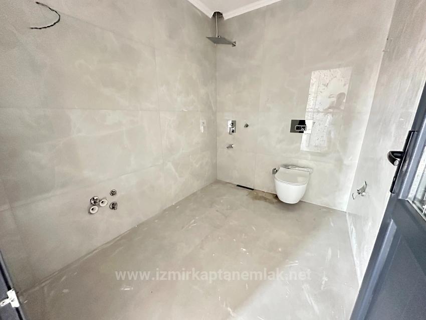 Large Brand New 5+1 Villa For Sale In Seferihisar Doğanbey Center