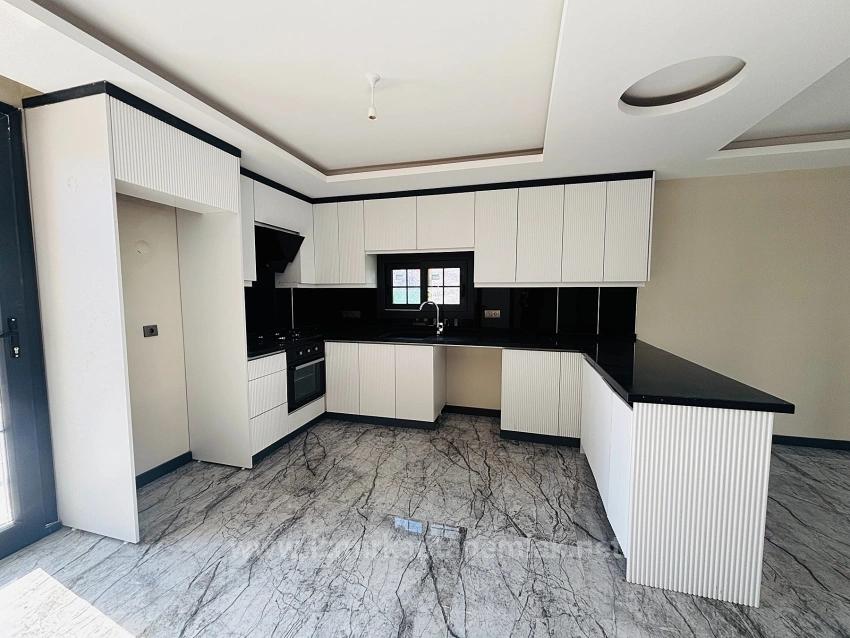 300M2 Gross Large 3+1 Villa With Independent Pool For Sale In Doğanbey