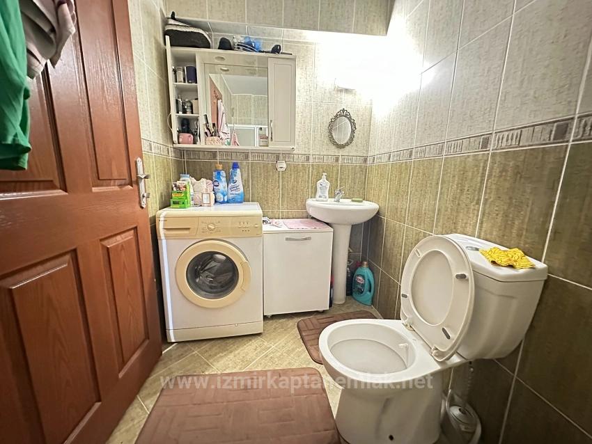 2+1 Apartment For Sale In Seferihisar Ürkmez, Middle Floor, Front Facade, 450M From The Beach