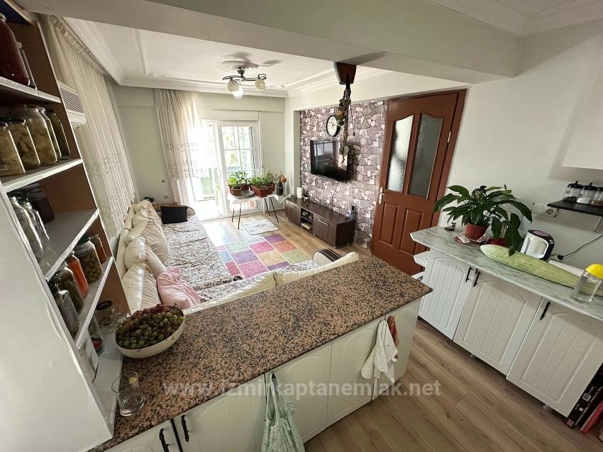 2+1 Apartment For Sale In Seferihisar Ürkmez, Middle Floor, Front Facade, 450M From The Beach