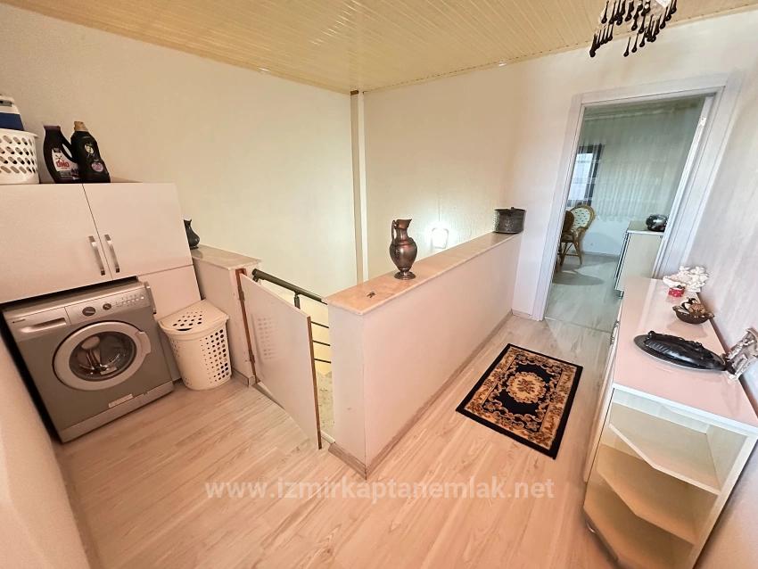 4+1 Triplex With Separate Kitchen For Sale In Seferihisar Ürkmez, 300M From The Beach