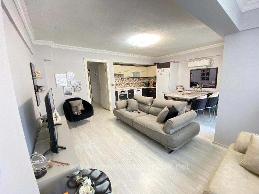 2+1 Apartment For Sale In Seferihisar Ürkmez Bengiler, Convenient 2Nd Floor, Clean