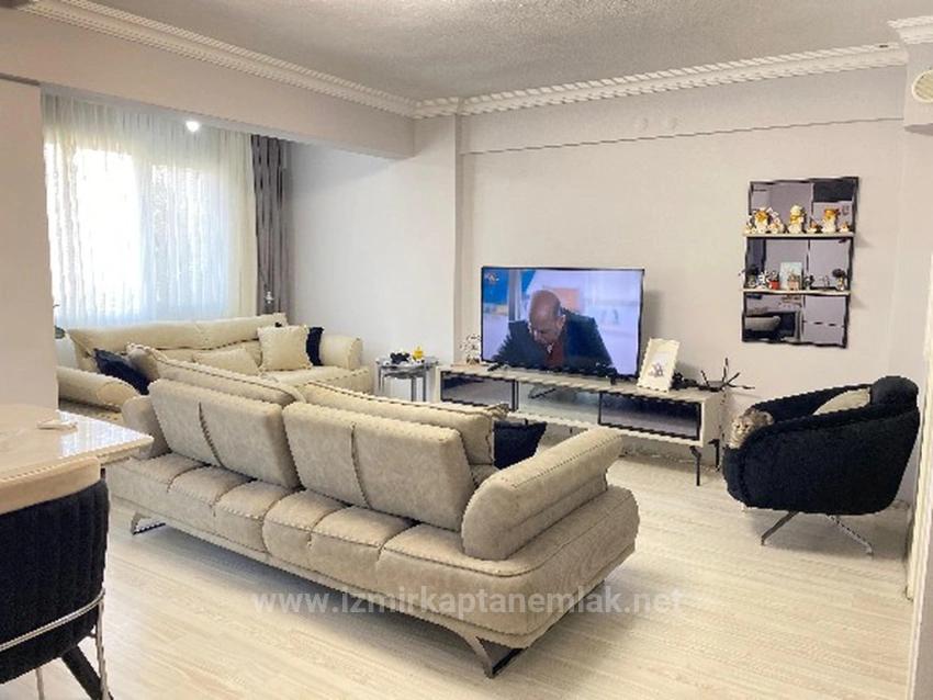 2+1 Apartment For Sale In Seferihisar Ürkmez Bengiler, Convenient 2Nd Floor, Clean