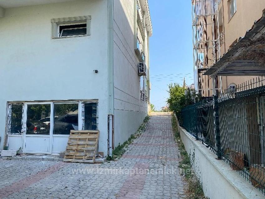 2+1 Apartment For Sale In Seferihisar Ürkmez Bengiler, Convenient 2Nd Floor, Clean