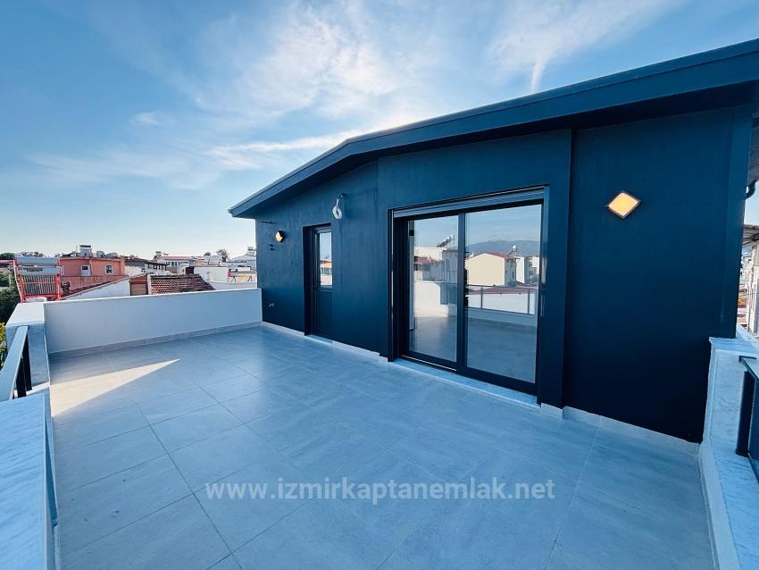 210M2 Independent Luxury Garden 3+1 Villa For Sale In Seferihisar Doğanbey