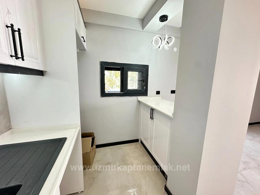 210M2 Independent Luxury Garden 3+1 Villa For Sale In Seferihisar Doğanbey