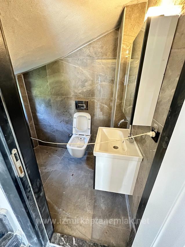 210M2 Independent Luxury Garden 3+1 Villa For Sale In Seferihisar Doğanbey