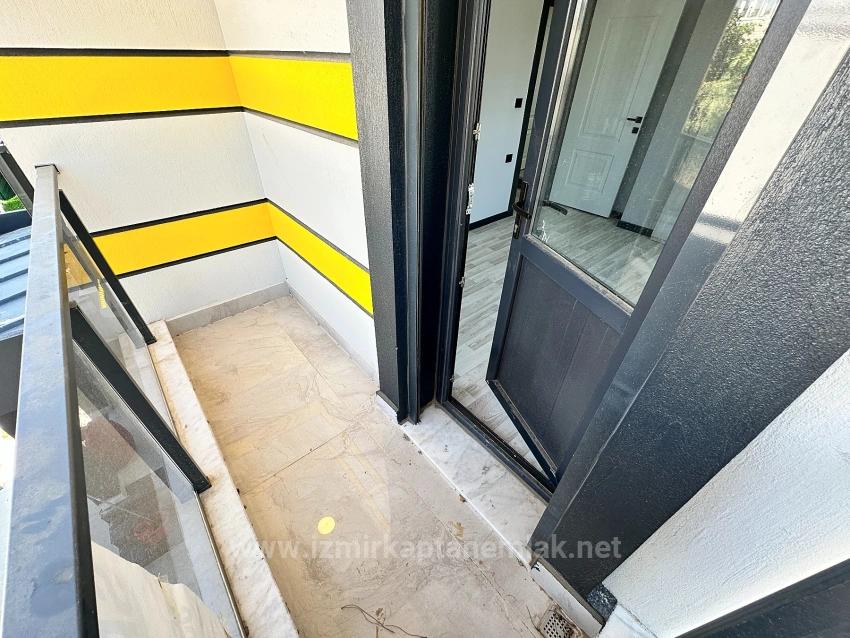 210M2 Independent Luxury Garden 3+1 Villa For Sale In Seferihisar Doğanbey