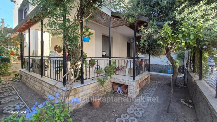 4+1 Villa With Garden For Rent On Havacılar Beach In Doğanbey, Seferihisar