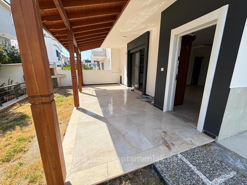 3+1 Villa With Large Garden For Sale In Seferihisar Doğanbey