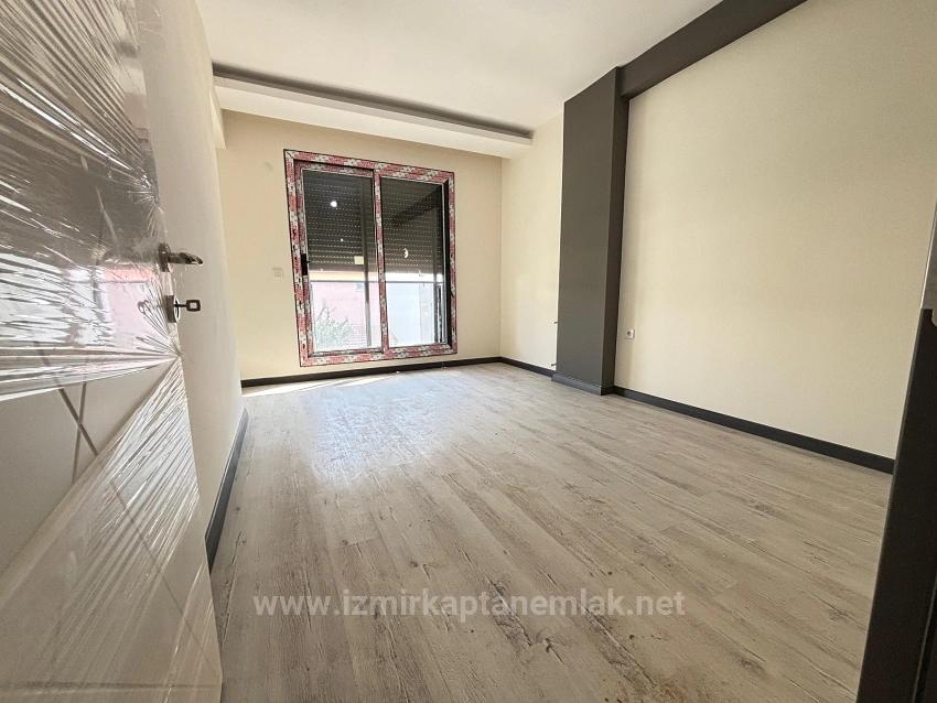 3+1 Villa With Large Garden For Sale In Seferihisar Doğanbey