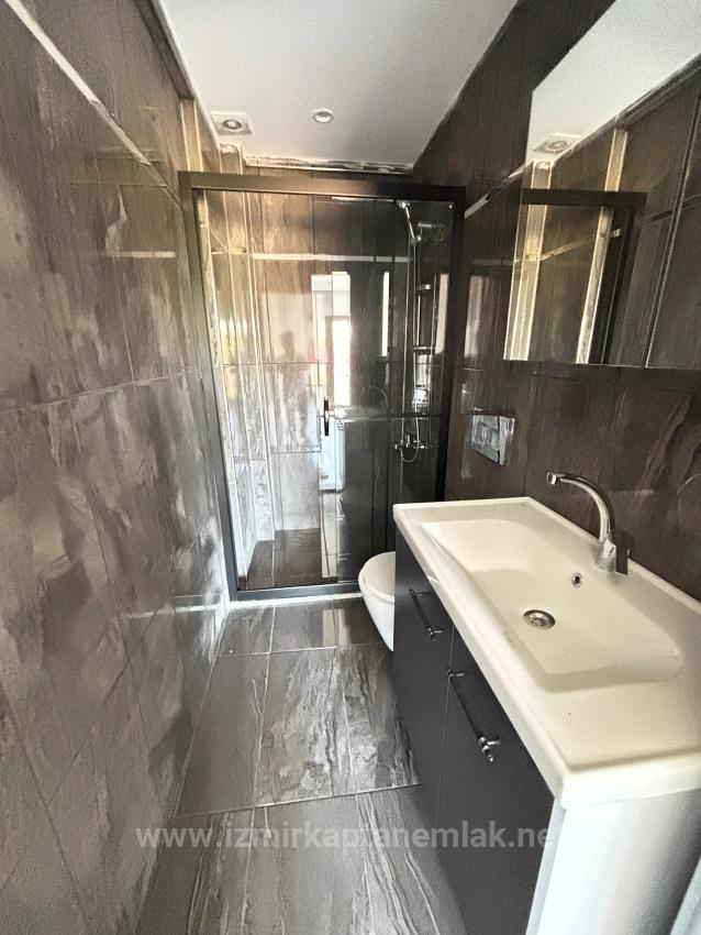 3+1 Villa For Sale In Menderes Özdere, 500 Meters From The Beach, With Parking And Large Garden