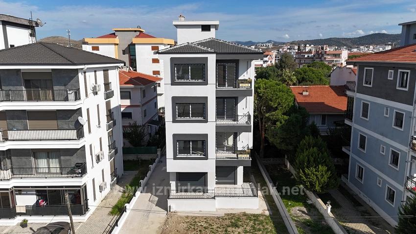 2+1 Middle Floor Flat In Camikebir, Seferihisar, Izmir