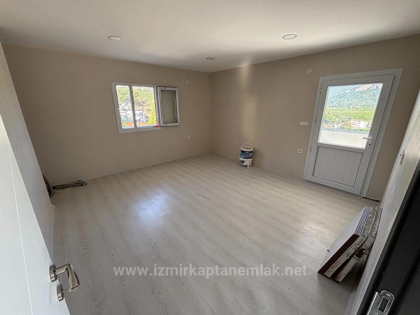 3+1 Sea View Apartment In Fevzi Çakmak, Menderes, Izmir