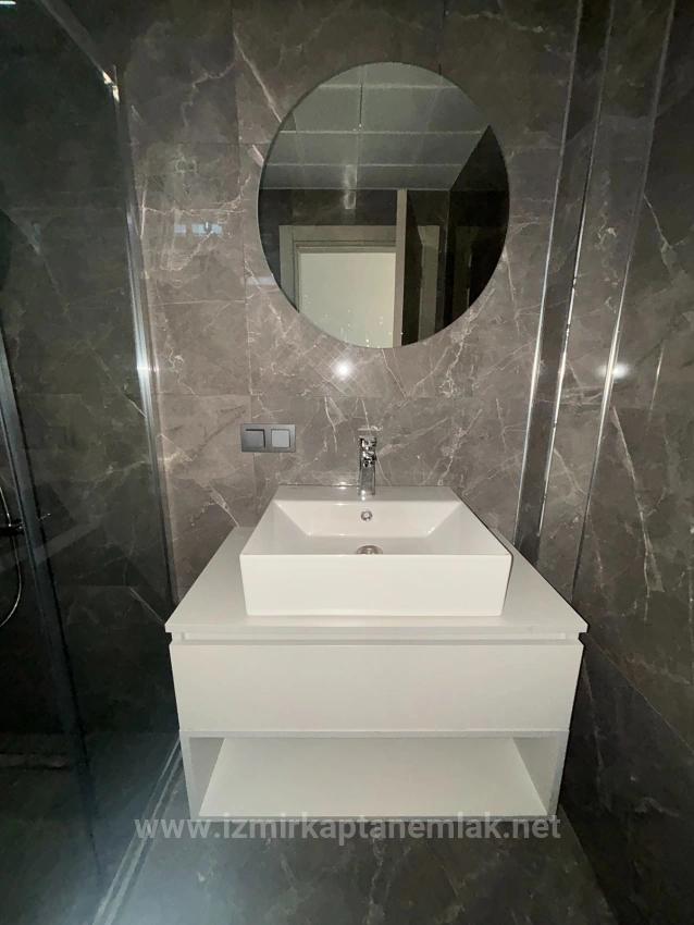 2+1 Ground Floor Flat With Large Garden In Seferihisar Çolakibrahim, Izmir