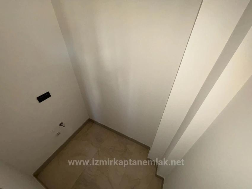 2+1 Ground Floor Flat With Large Garden In Seferihisar Çolakibrahim, Izmir