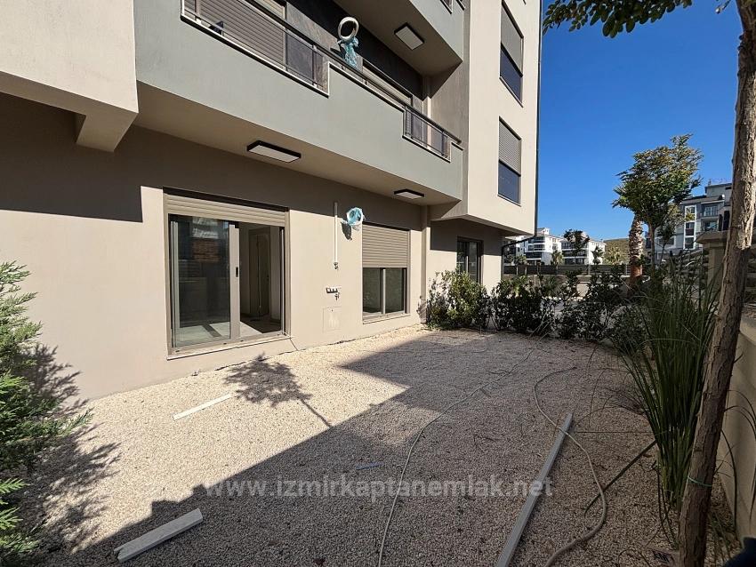 1+1 Ground Floor Garden Flat In Izmir Seferihisar Çolakibrahim