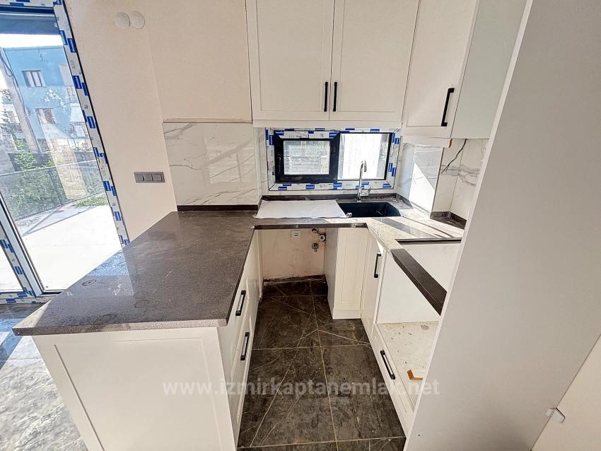 2+1 Villa For Sale 600 Meters From The Sea In Ürkmez, Seferihisar, Izmir