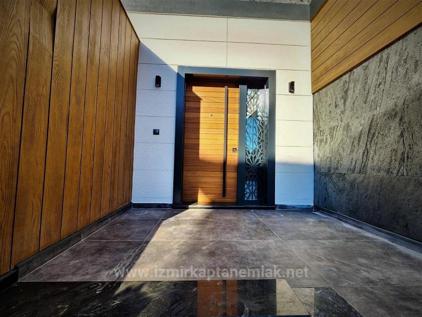 Ultra Luxury 3+1 Villa With Large Garden For Sale In Izmir Seferihisar Camikebir