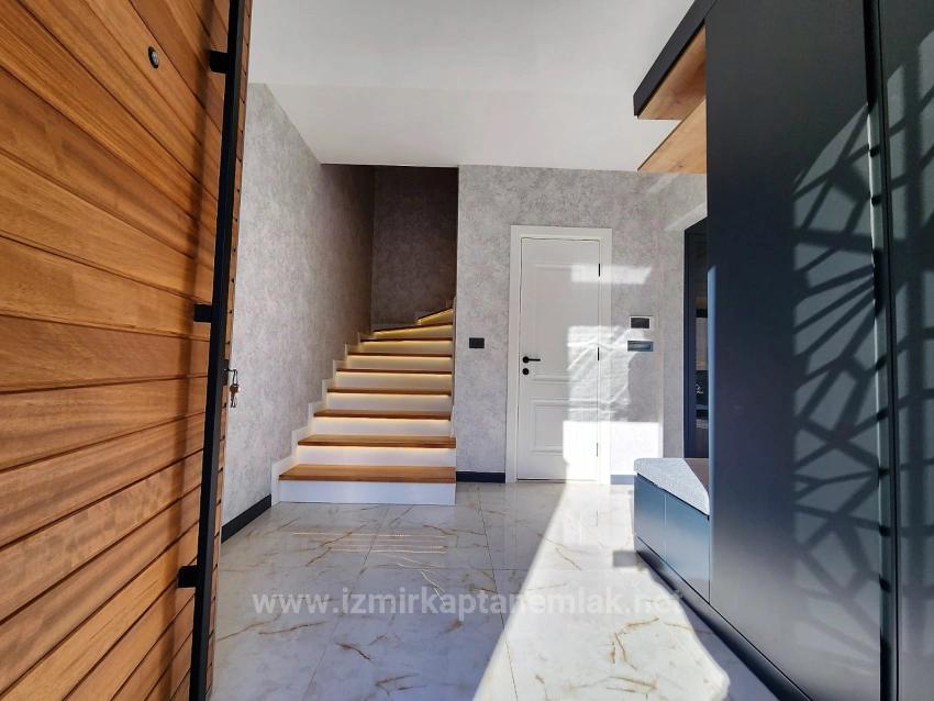 Ultra Luxury 3+1 Villa With Large Garden For Sale In Izmir Seferihisar Camikebir