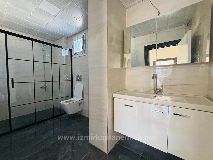 3+1 Duplex Villa In A Gated Community In Kavakdere Neighborhood, Seferihisar, Izmir