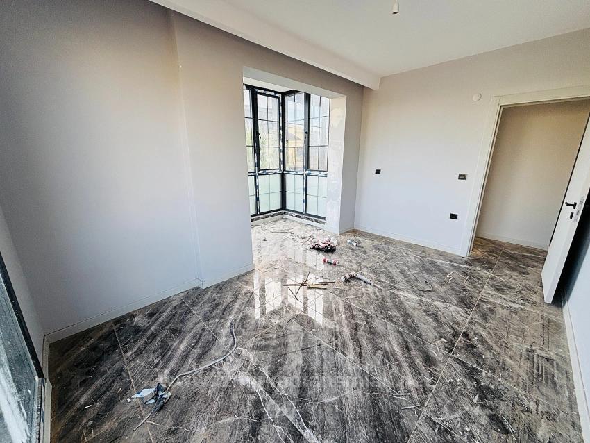 2+1 Villa With Spacious Garden In A Gated Community In Cumhuriyet Neighborhood, Seferihisar, Izmir