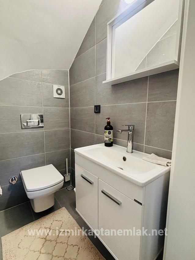 3+1 Bedroom Summerhouse For sale in Cumhuriyet Nbh. Seferihisar Doğanbey - 165 m²