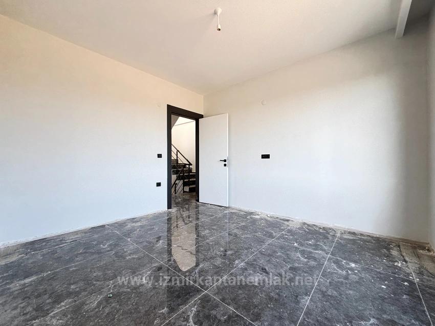Beautifully Located 3+1 Triplex Summer Villa In Cumhuriyet, Seferihisar, Izmir.