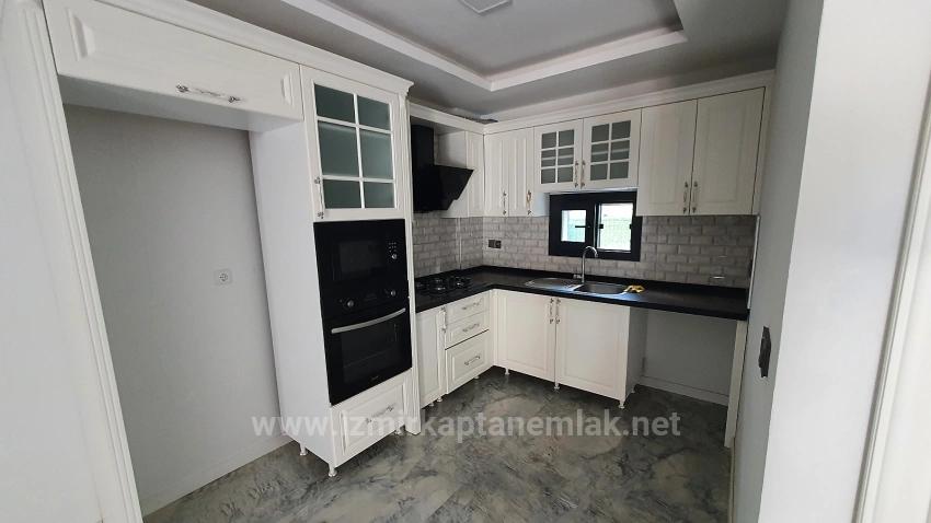 Spacious 3+1 Villa For Sale In Seferihisar Doğanbey Payamlı