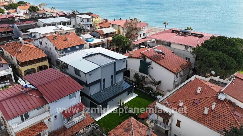 3+1 Bedroom Summerhouse For sale in Mersin Alanı Nbh. Seferihisar Ürkmez - 177 m²